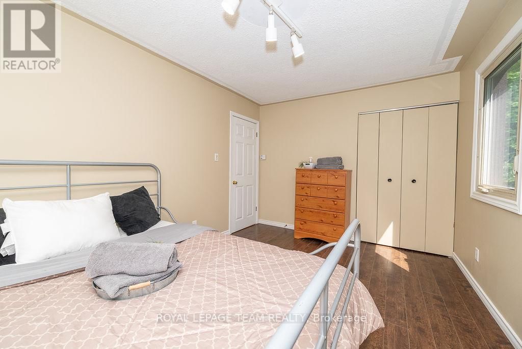 42165 COMBERMERE ROAD Image 25