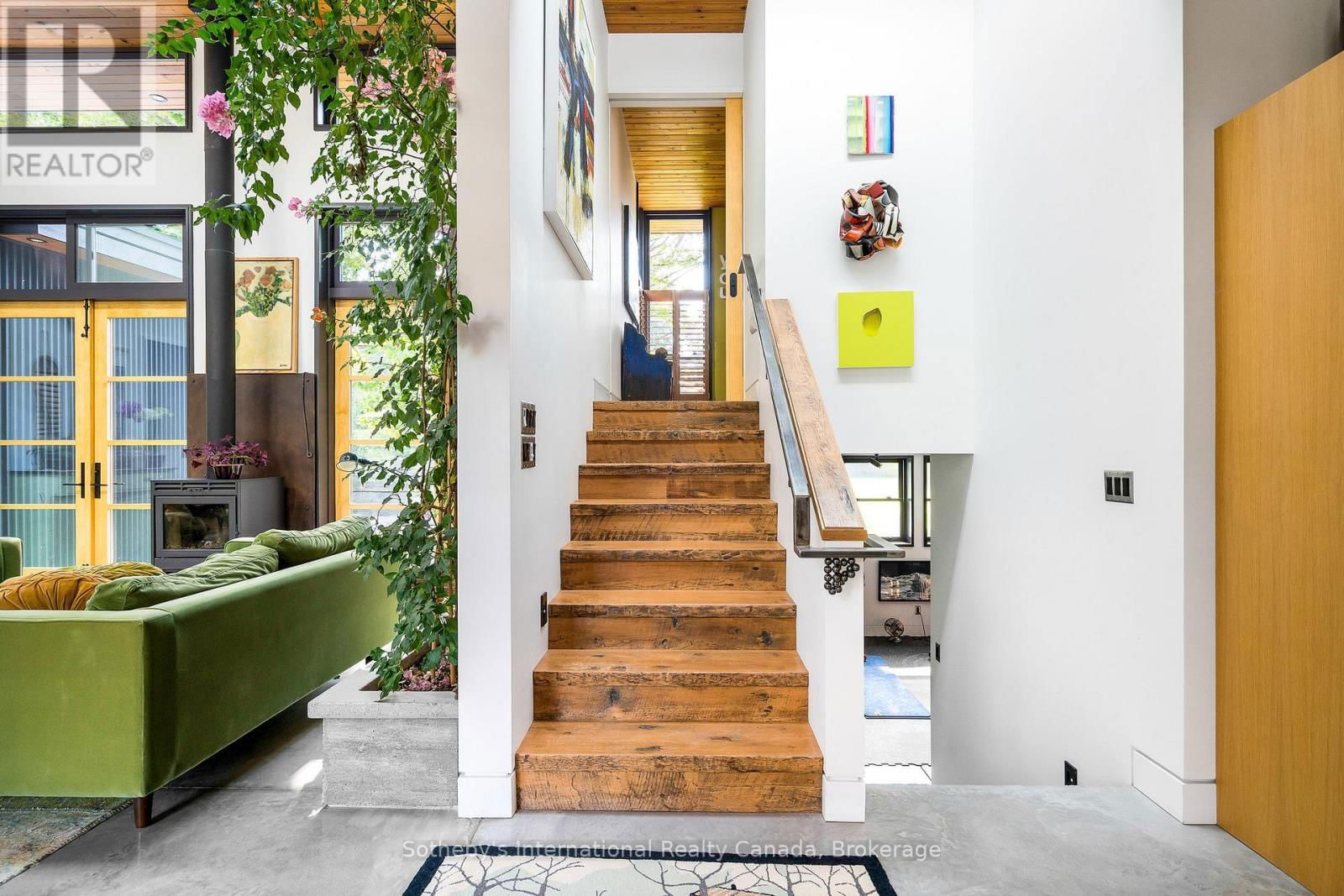62 TUYLL STREET Image 24