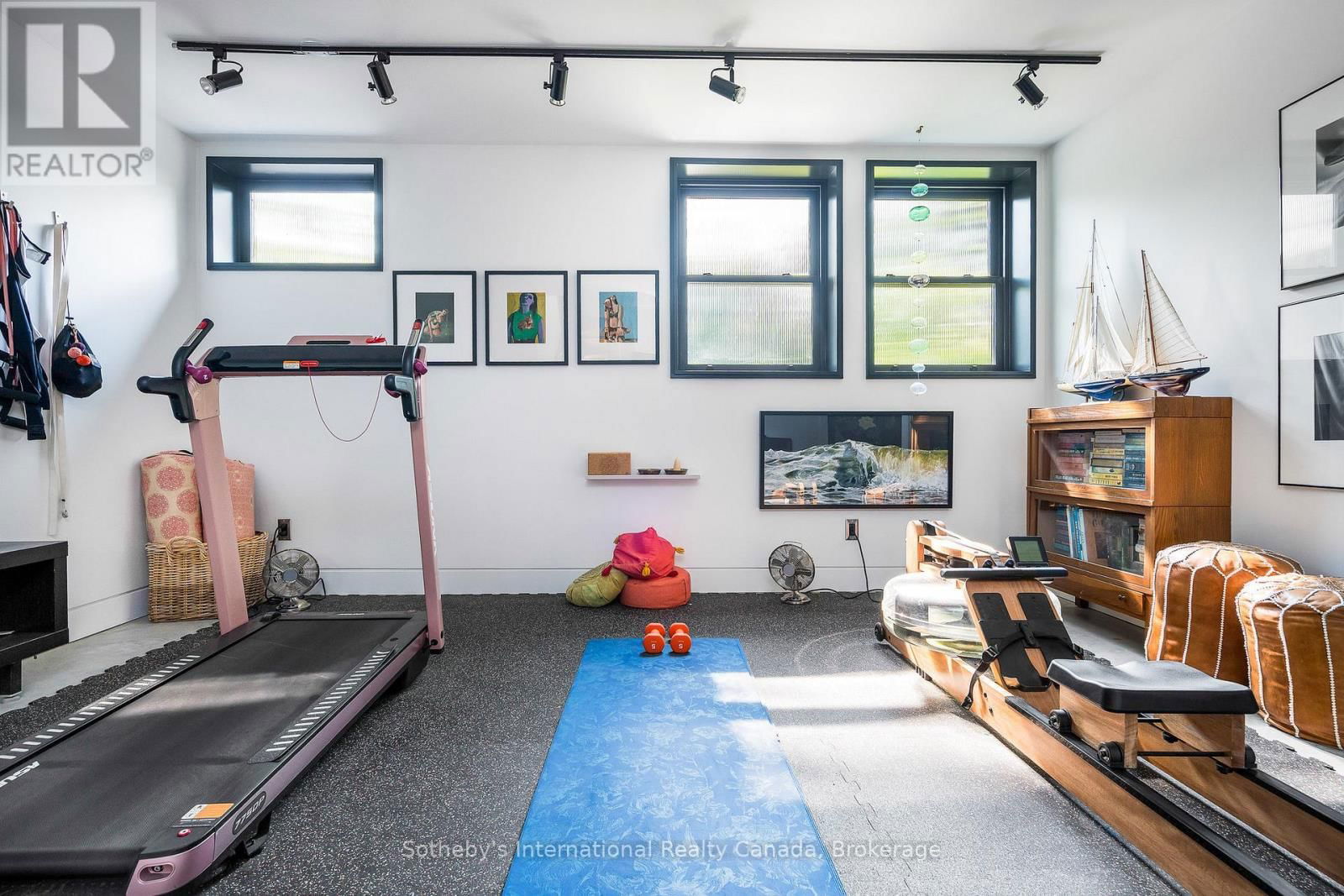 62 TUYLL STREET Image 43