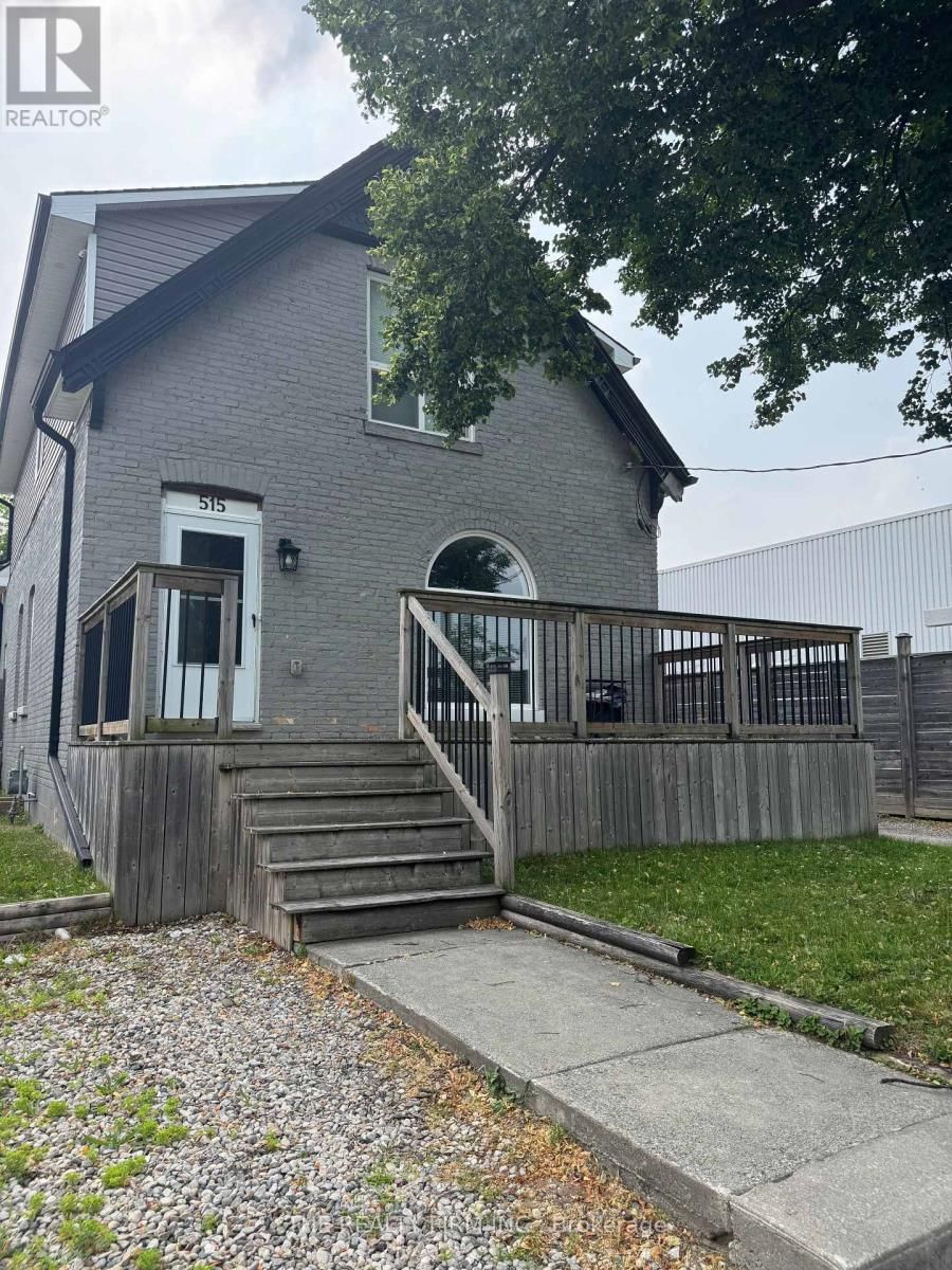 UPPER - 515 BURBROOK PLACE Image 14