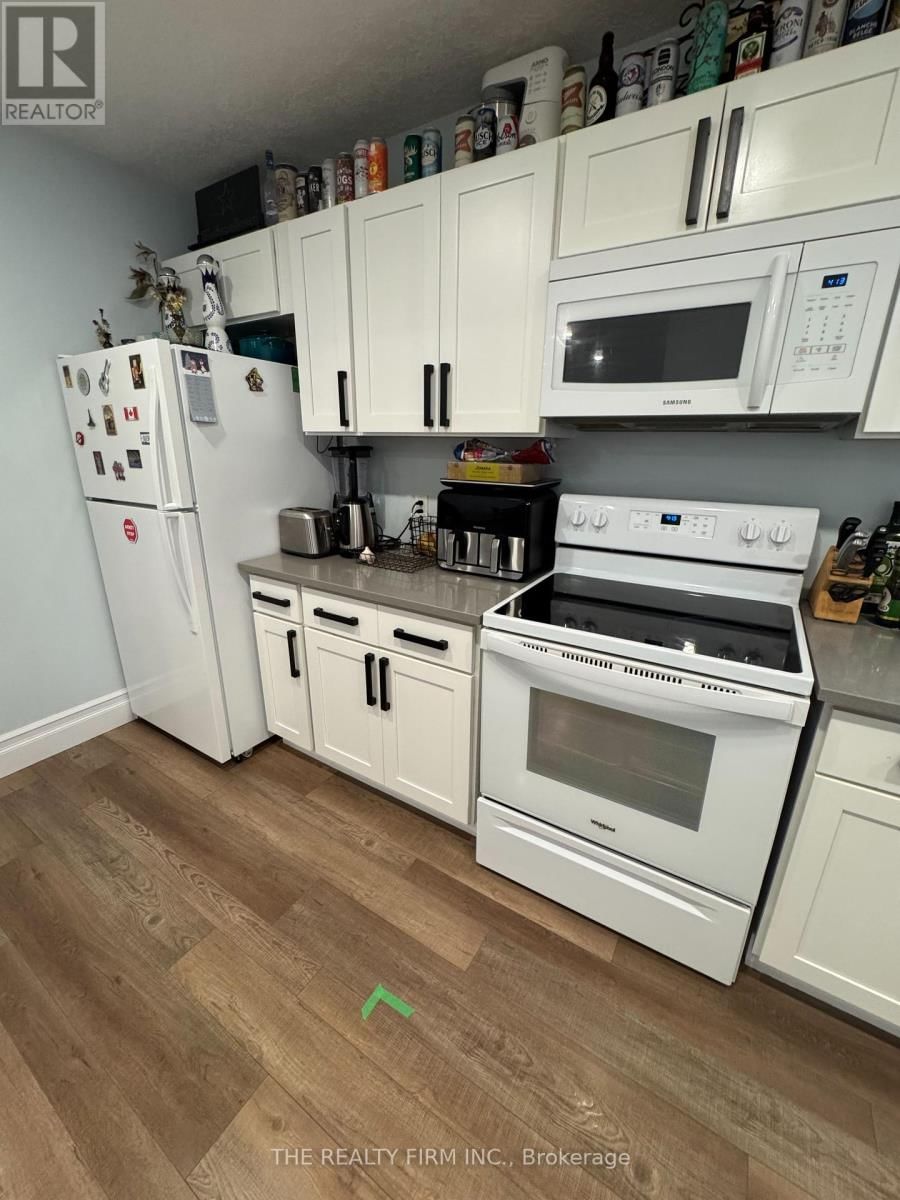 UPPER - 515 BURBROOK PLACE Image 6