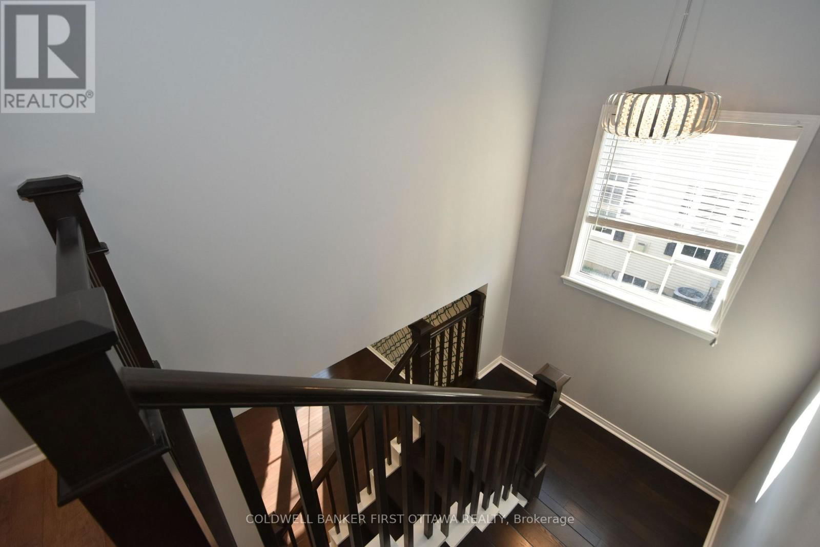 413 BLACKLEAF DRIVE Image 15