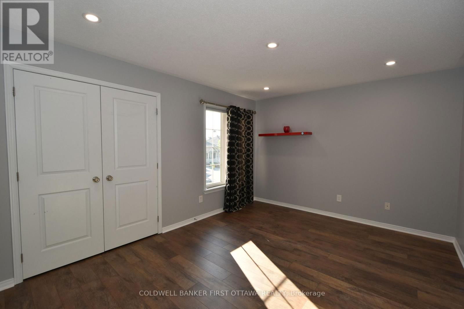 413 BLACKLEAF DRIVE Image 23