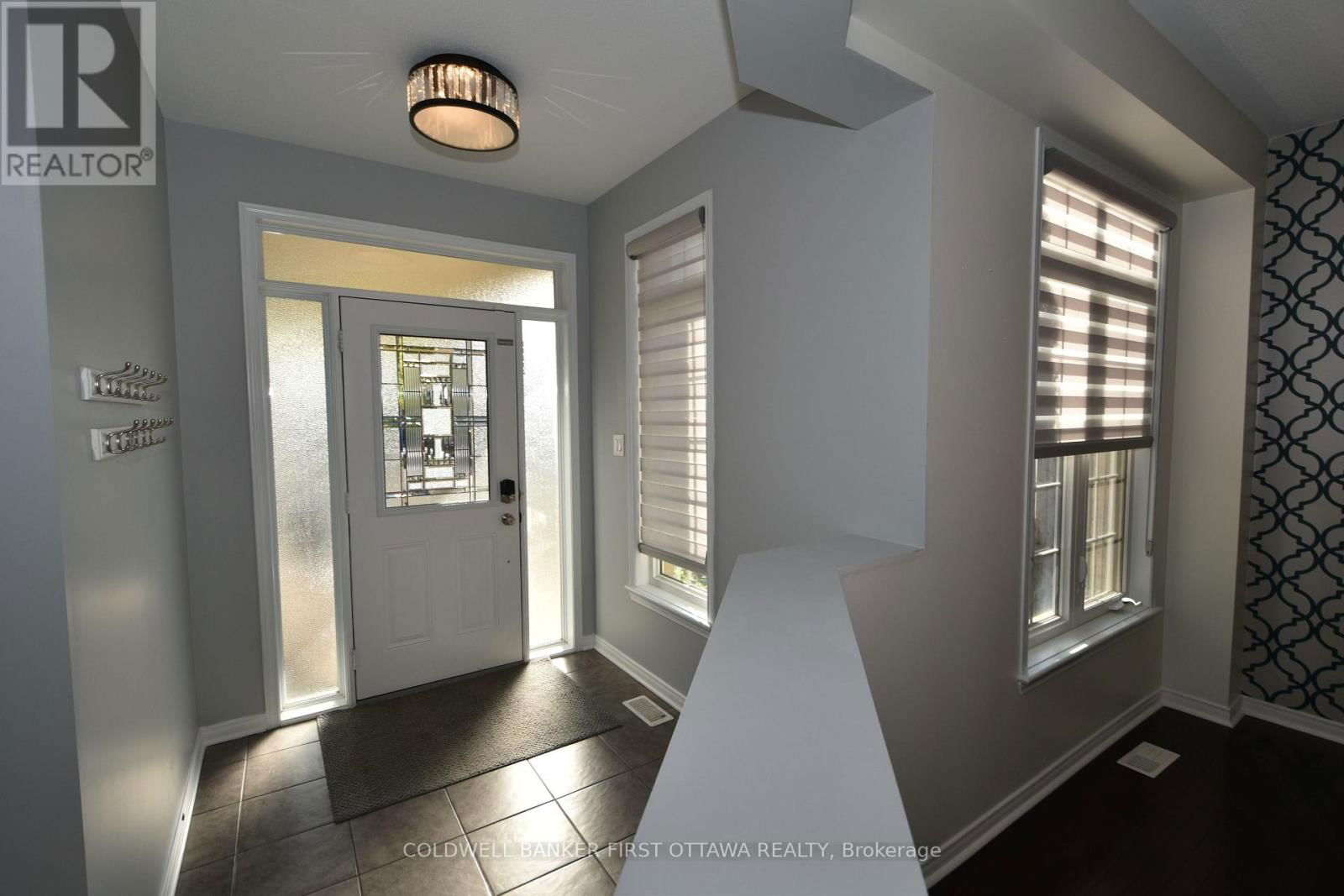 413 BLACKLEAF DRIVE Image 3