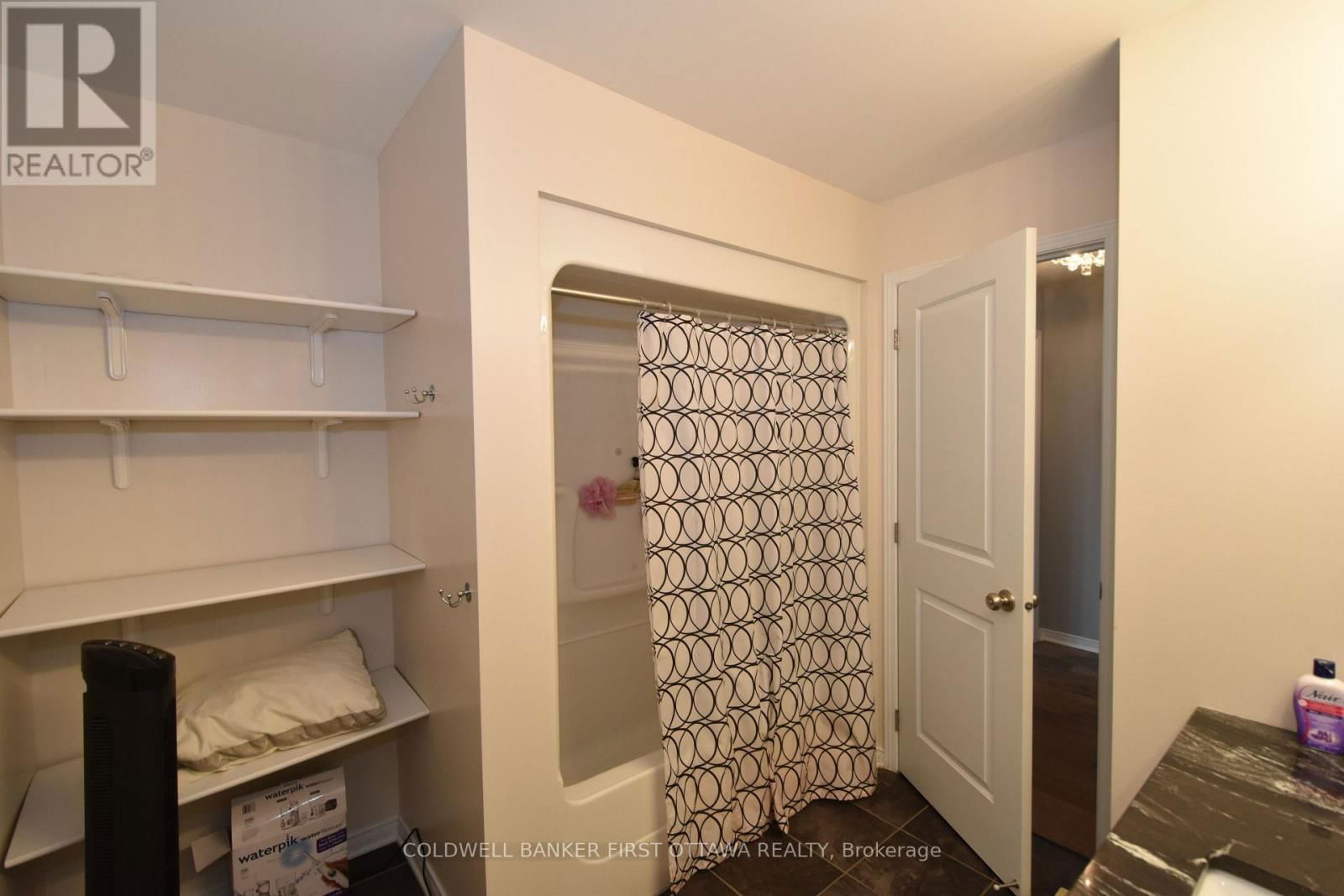 413 BLACKLEAF DRIVE Image 30