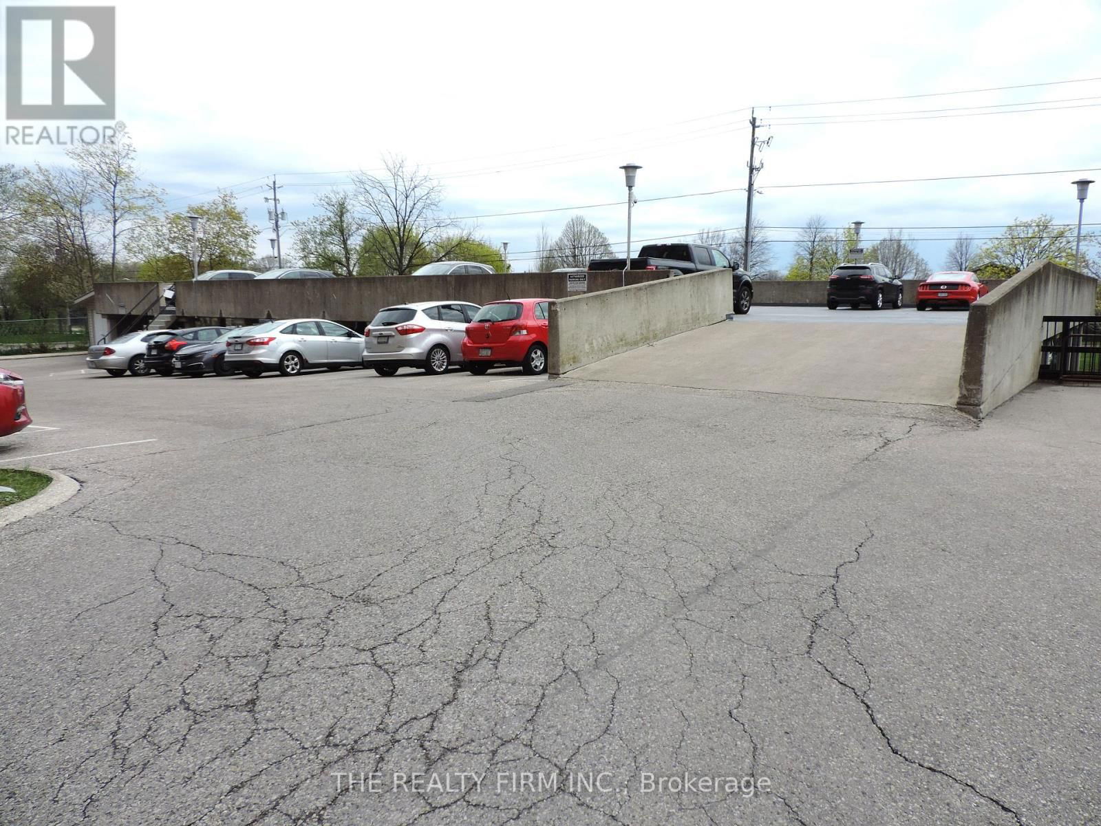 76 BASE LINE ROAD WEST Image 31