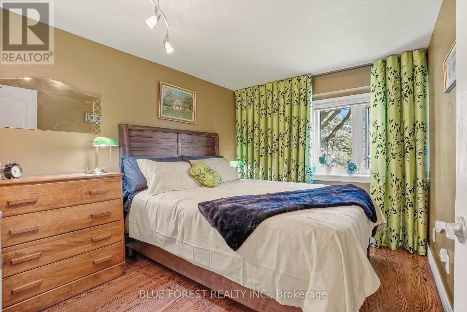 10 GUSTIN AVENUE Image 21