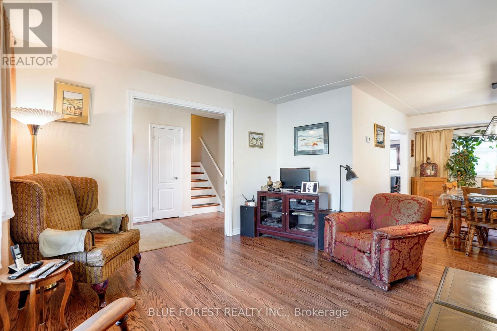 10 GUSTIN AVENUE Image 9