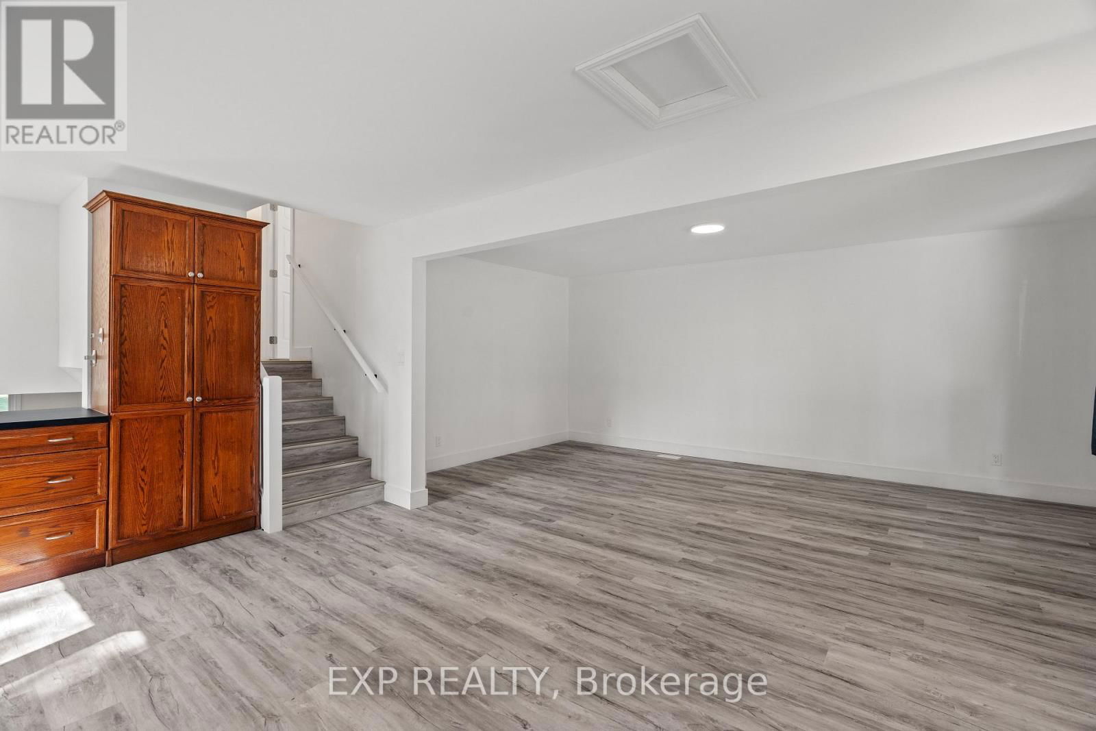 250 WILLIAM E STREET Image 12