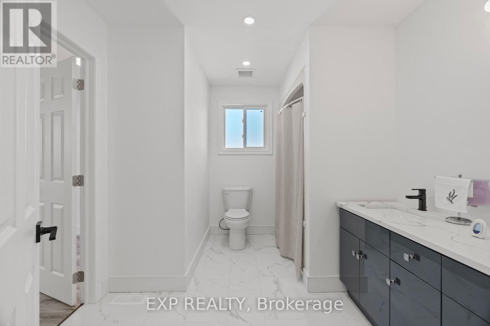 250 WILLIAM E STREET Image 13