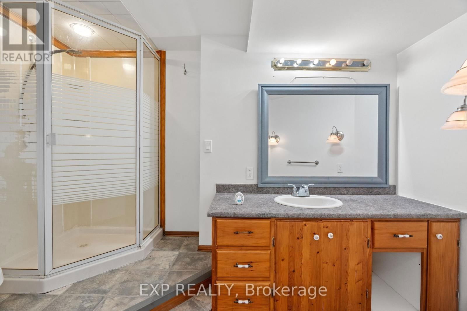 250 WILLIAM E STREET Image 29