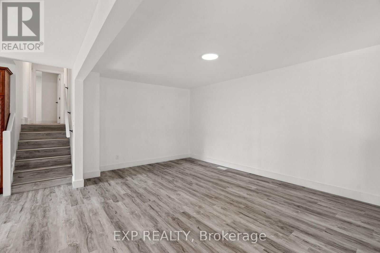 250 WILLIAM E STREET Image 7