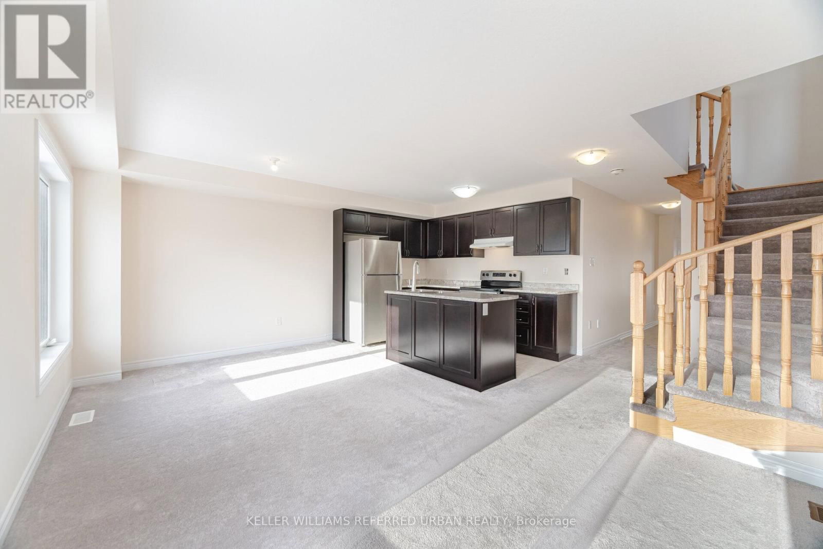 15 - 740 LINDEN DRIVE Image 11