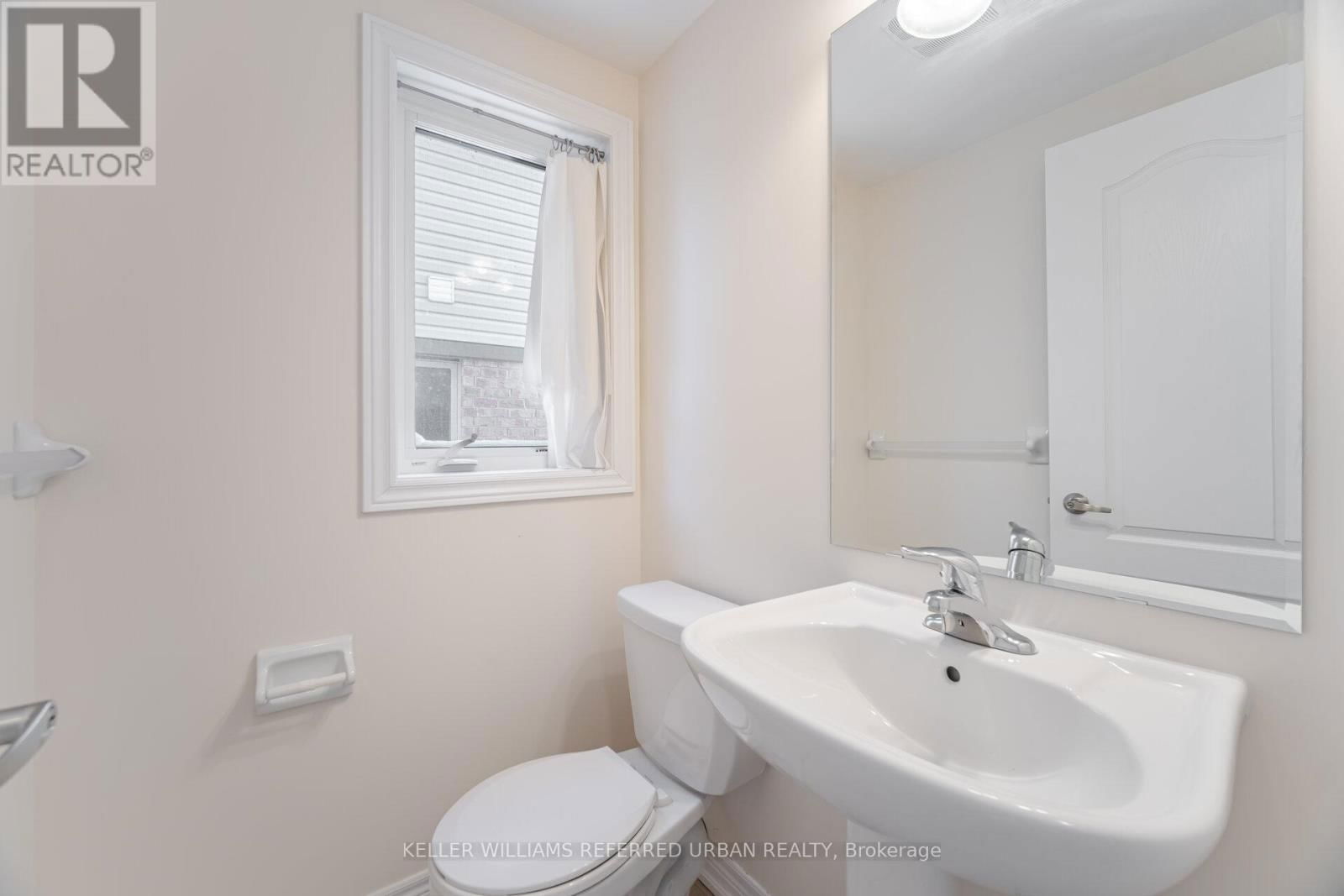 15 - 740 LINDEN DRIVE Image 12