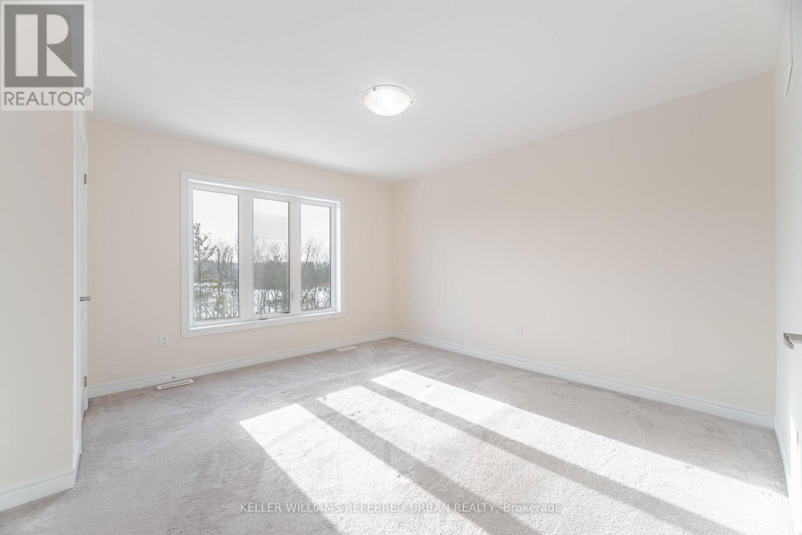 15 - 740 LINDEN DRIVE Image 15
