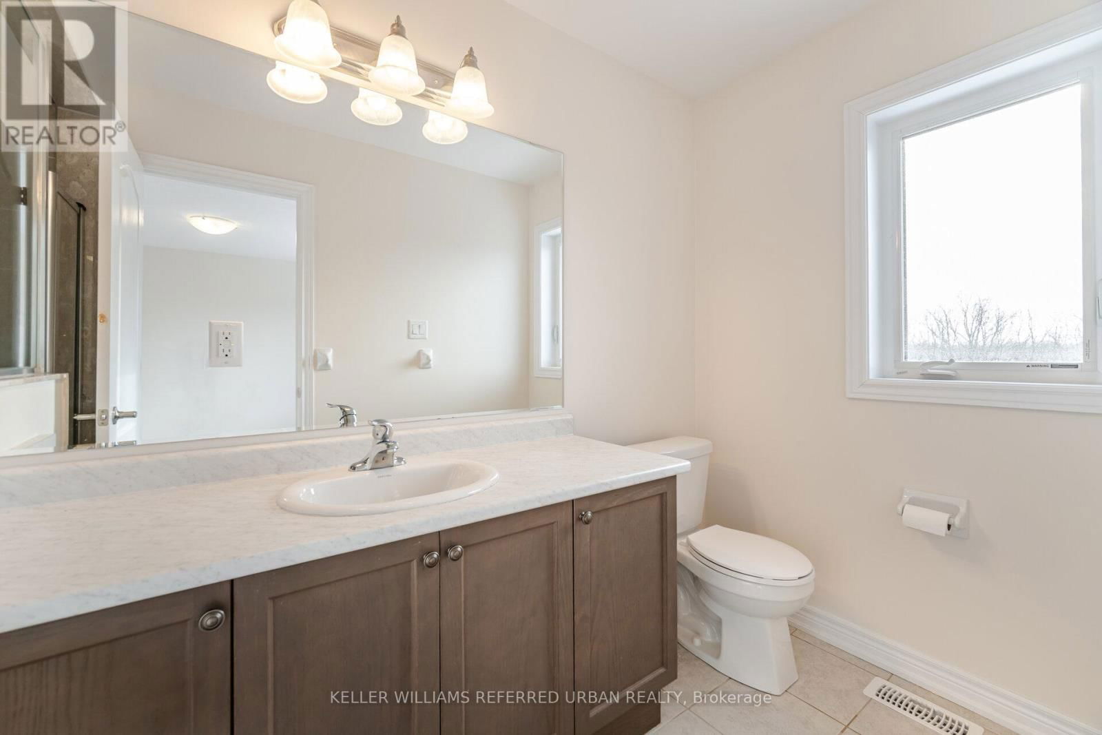 15 - 740 LINDEN DRIVE Image 18
