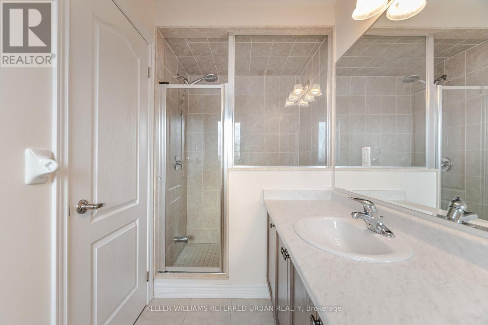 15 - 740 LINDEN DRIVE Image 19
