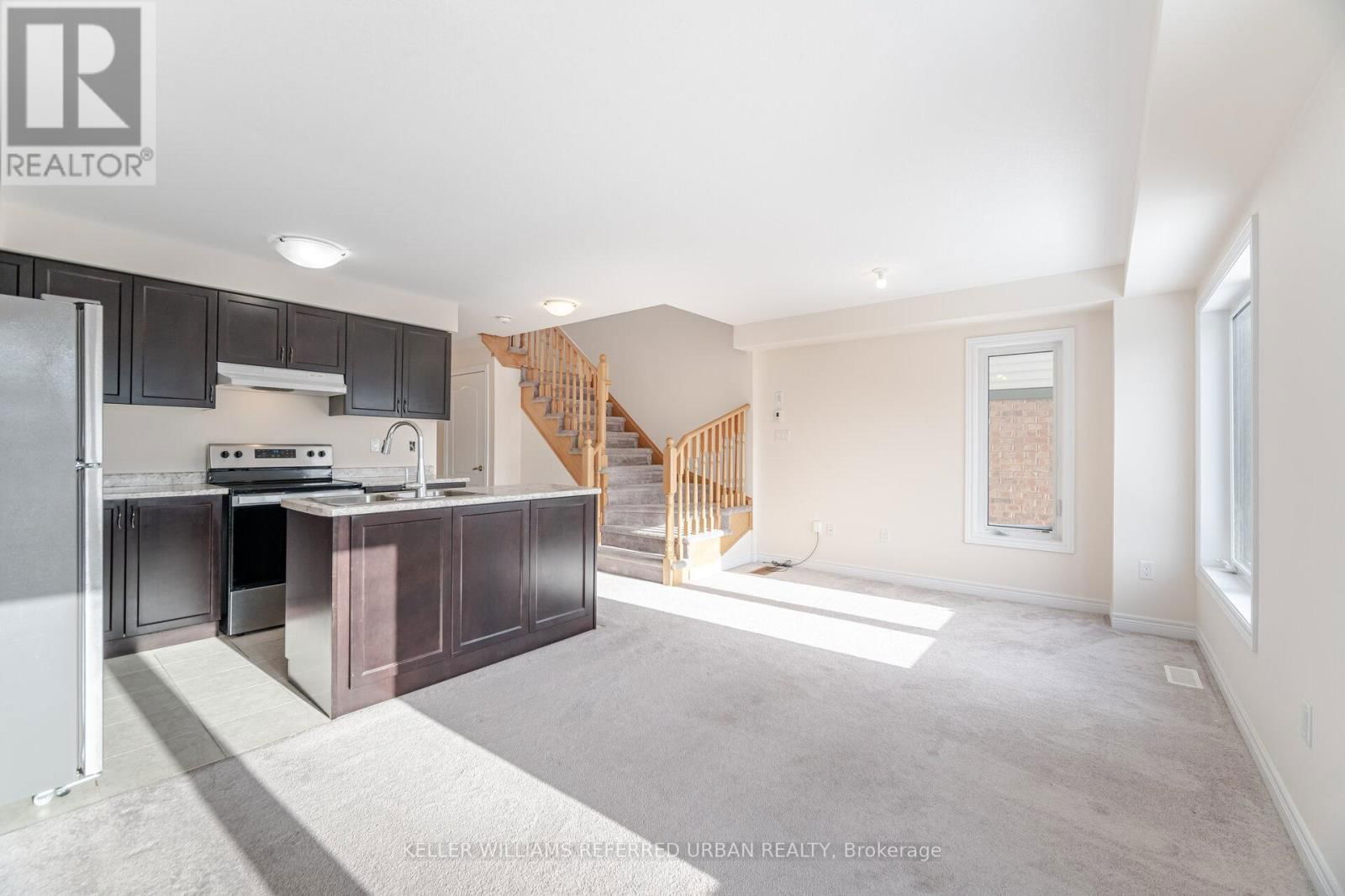 15 - 740 LINDEN DRIVE Image 7