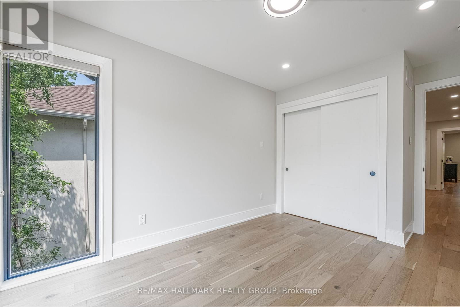 185A 185B CARLETON AVENUE Image 17