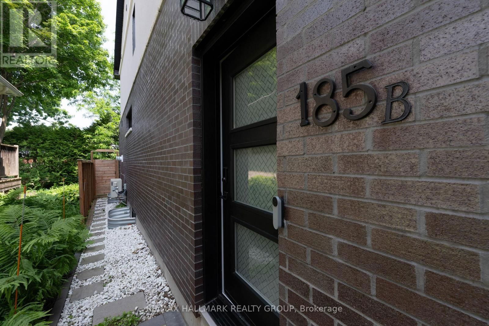185A 185B CARLETON AVENUE Image 42
