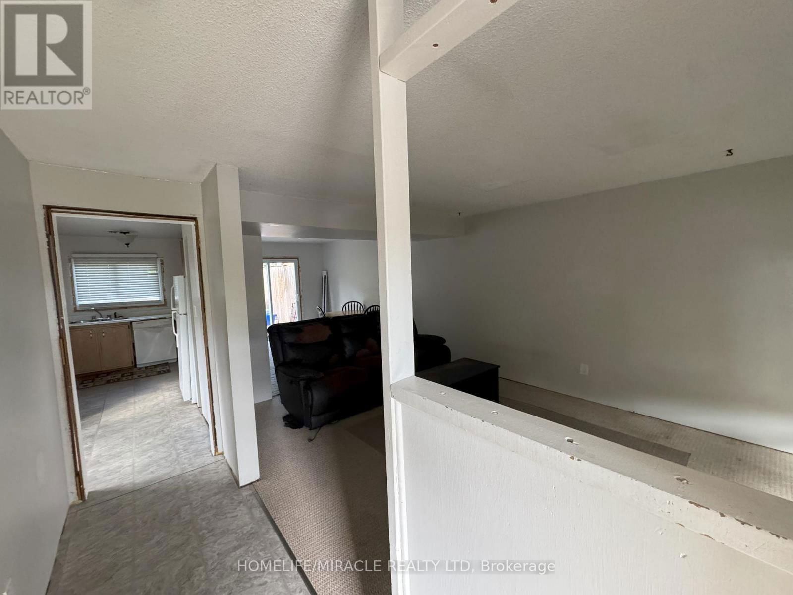 278 BARBER AVENUE Image 2