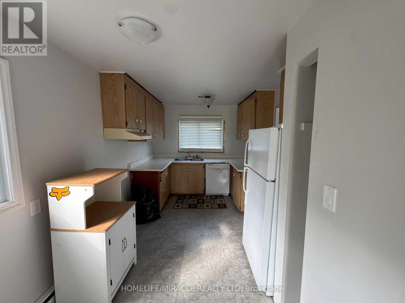 278 BARBER AVENUE Image 4