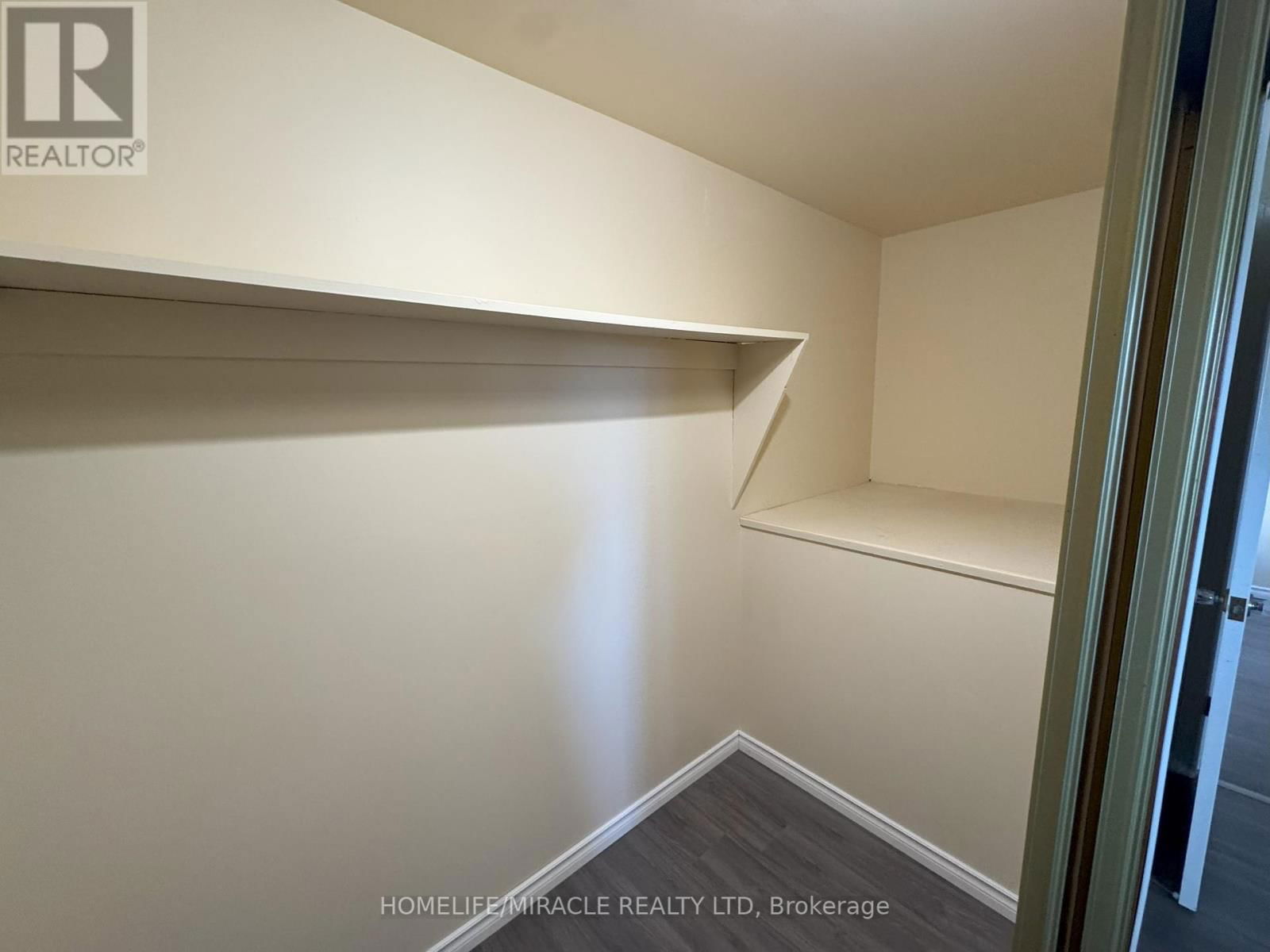 278 BARBER AVENUE Image 9