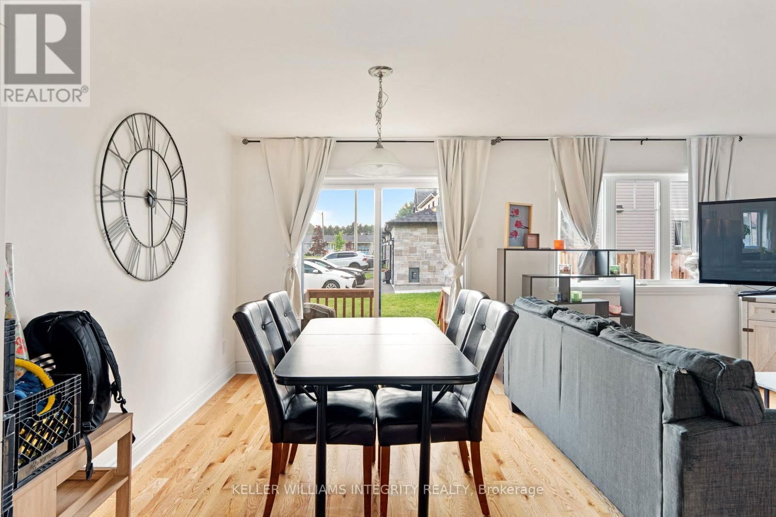166 DION AVENUE Image 11