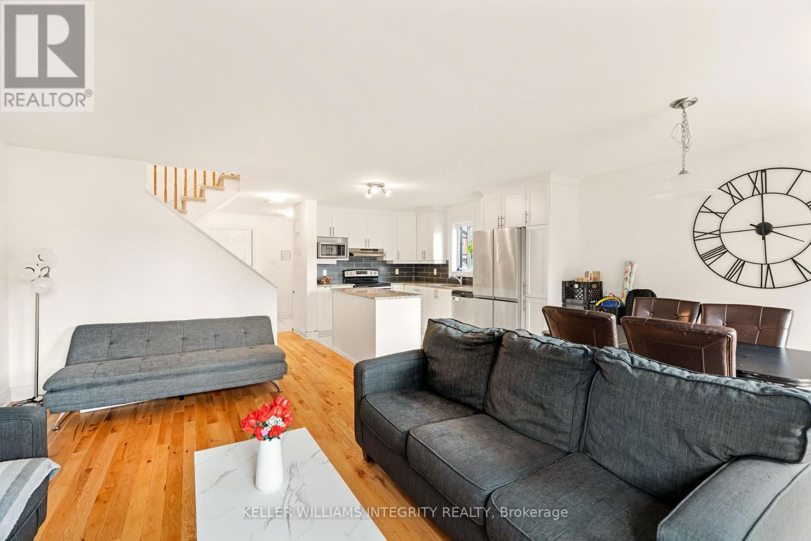 166 DION AVENUE Image 13