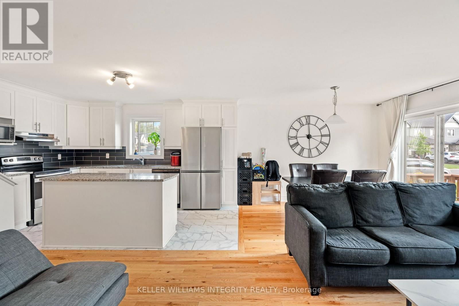 166 DION AVENUE Image 14