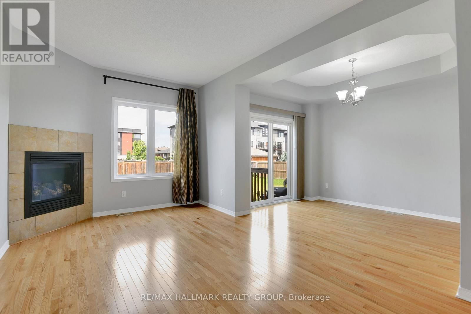 396 VIA VERONA AVENUE Image 10