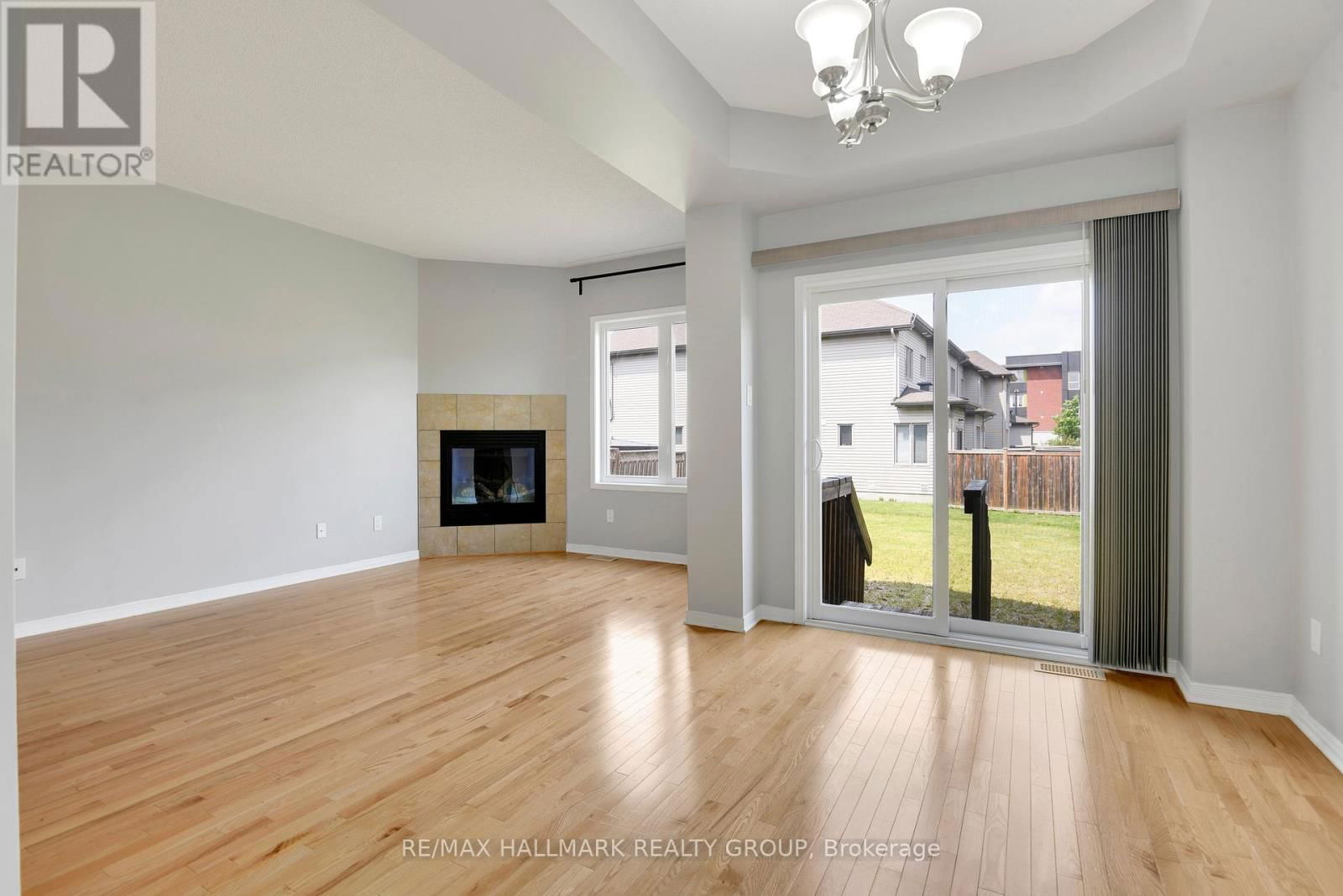 396 VIA VERONA AVENUE Image 15