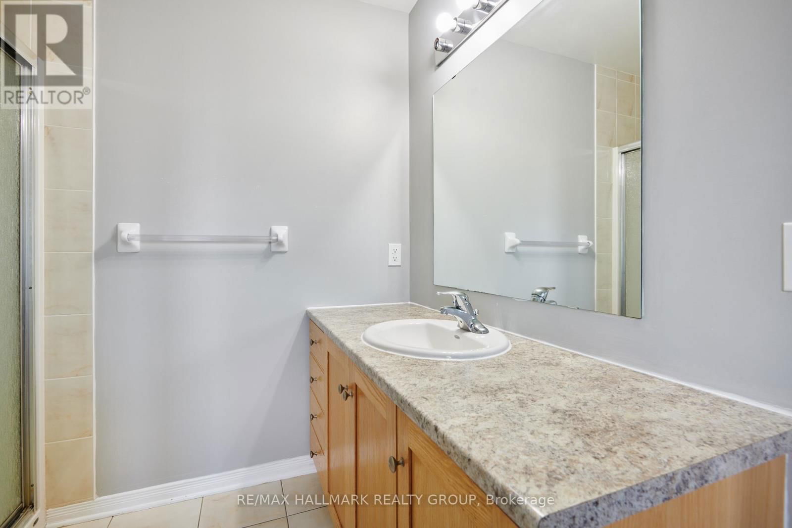 396 VIA VERONA AVENUE Image 25