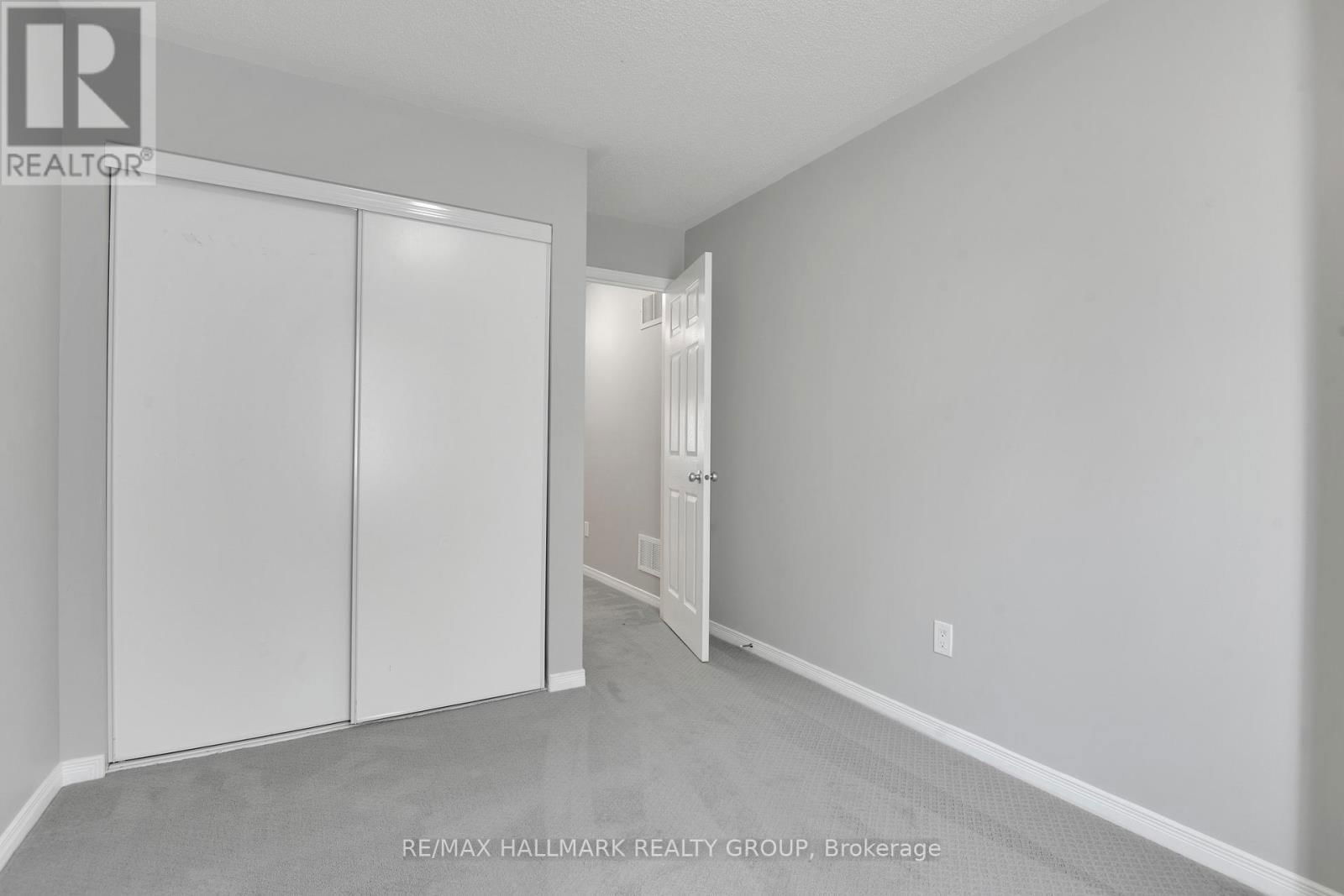 396 VIA VERONA AVENUE Image 34