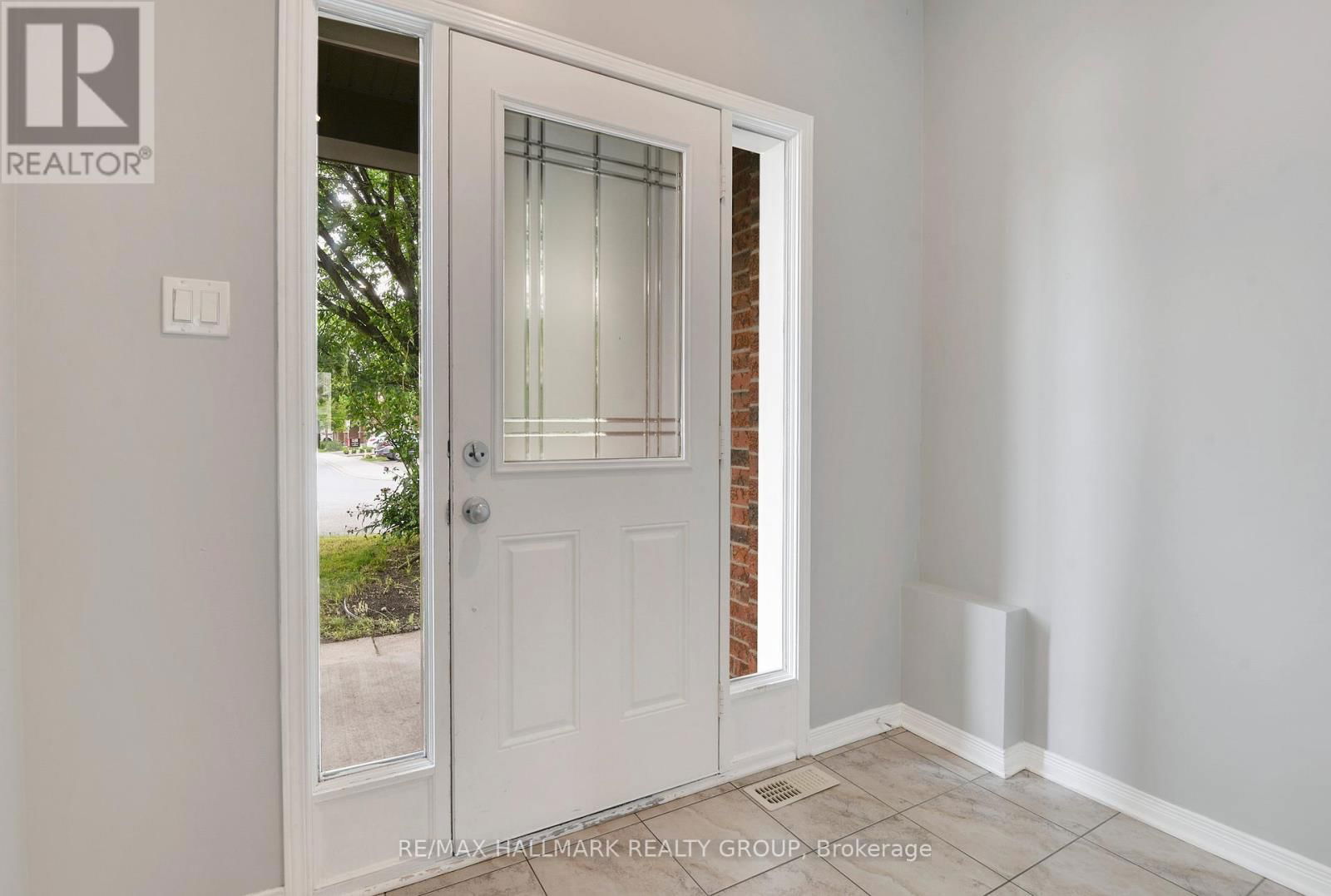 396 VIA VERONA AVENUE Image 5