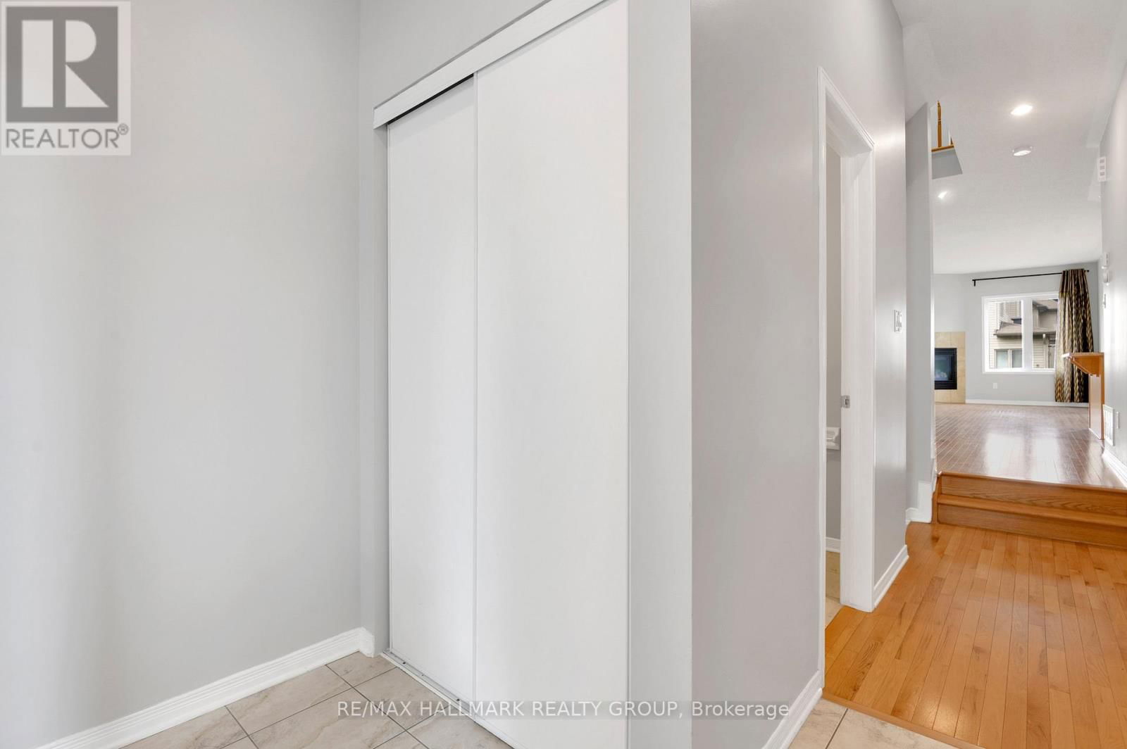 396 VIA VERONA AVENUE Image 6