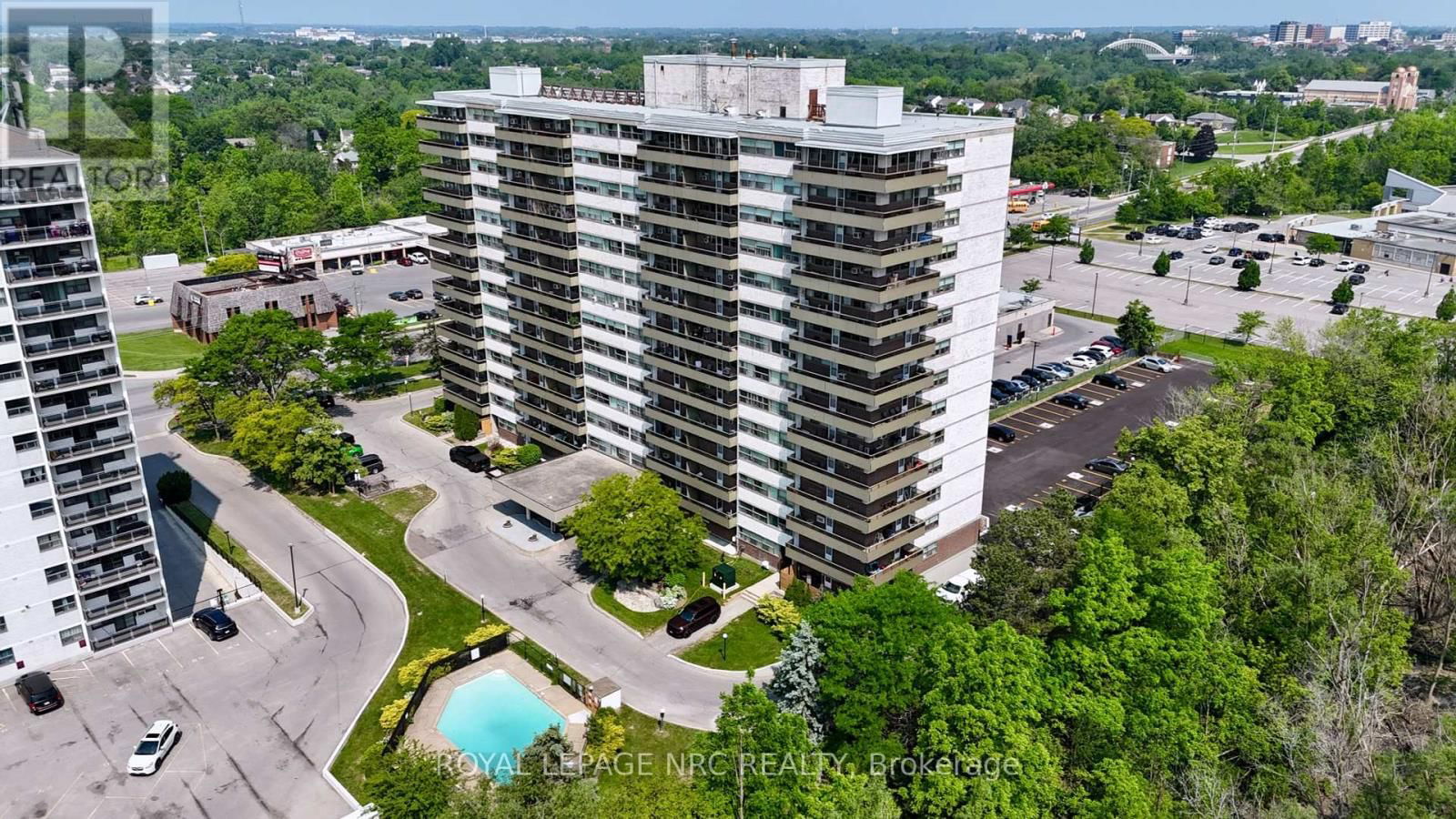 810 - 215 GLENRIDGE AVENUE Image 1