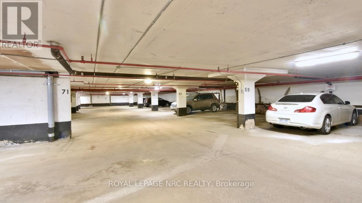 810 - 215 GLENRIDGE AVENUE Image 33