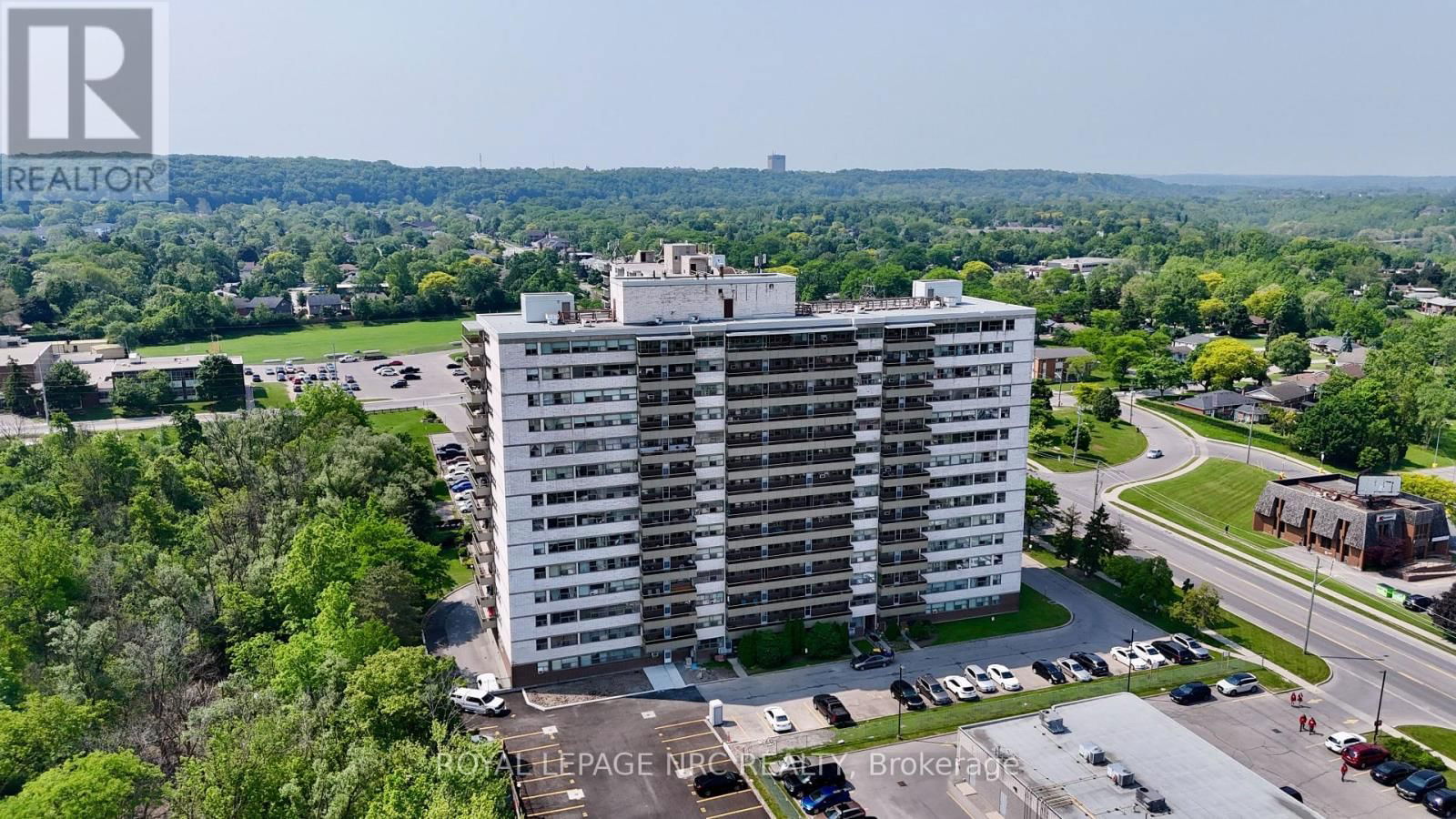 810 - 215 GLENRIDGE AVENUE Image 36