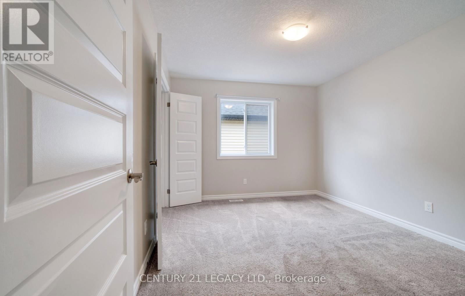 1606 FINLEY CRESCENT Image 25