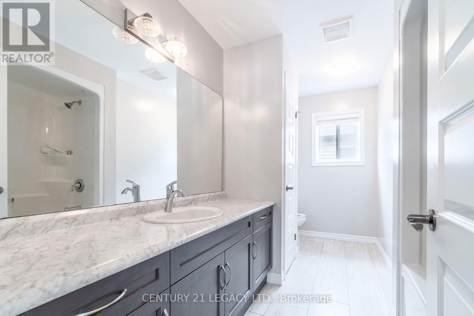 1606 FINLEY CRESCENT Image 28