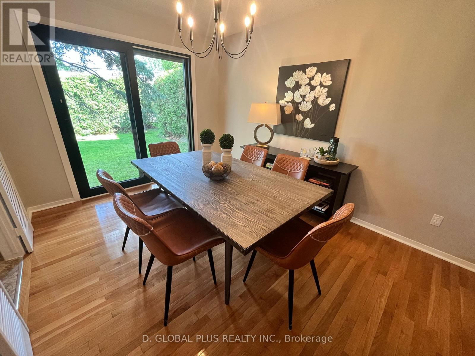 51 CHIMO DRIVE Image 10