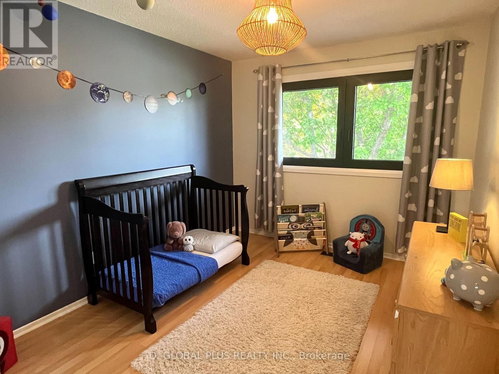 51 CHIMO DRIVE Image 17