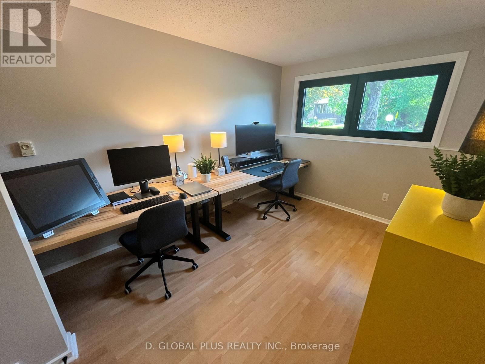 51 CHIMO DRIVE Image 24