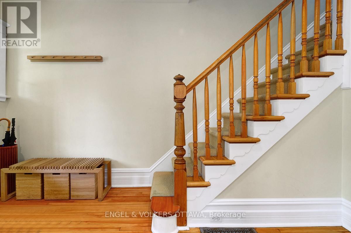 461 GOLDEN AVENUE Image 6