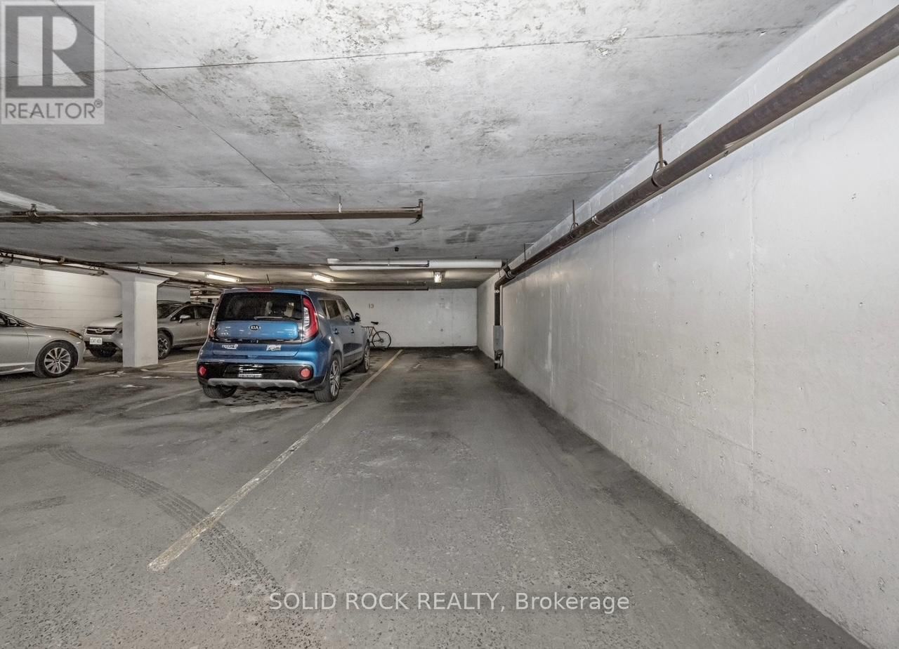 302 - 939 NORTH RIVER ROAD Image 20