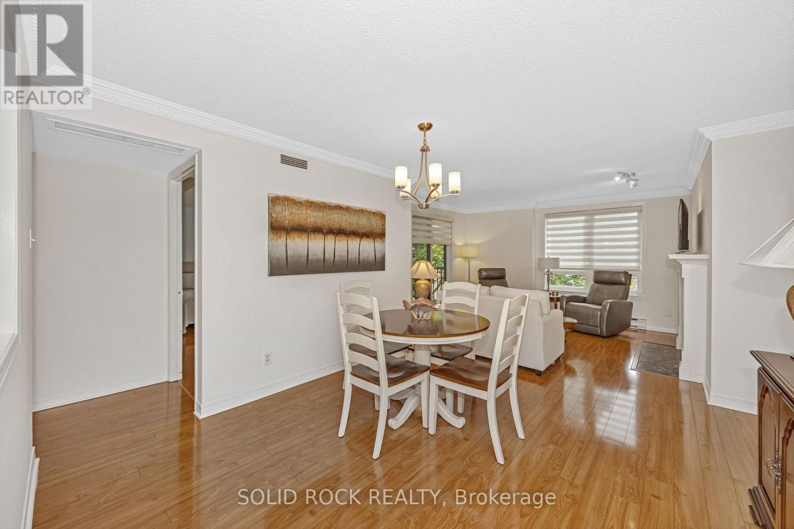 302 - 939 NORTH RIVER ROAD Image 9
