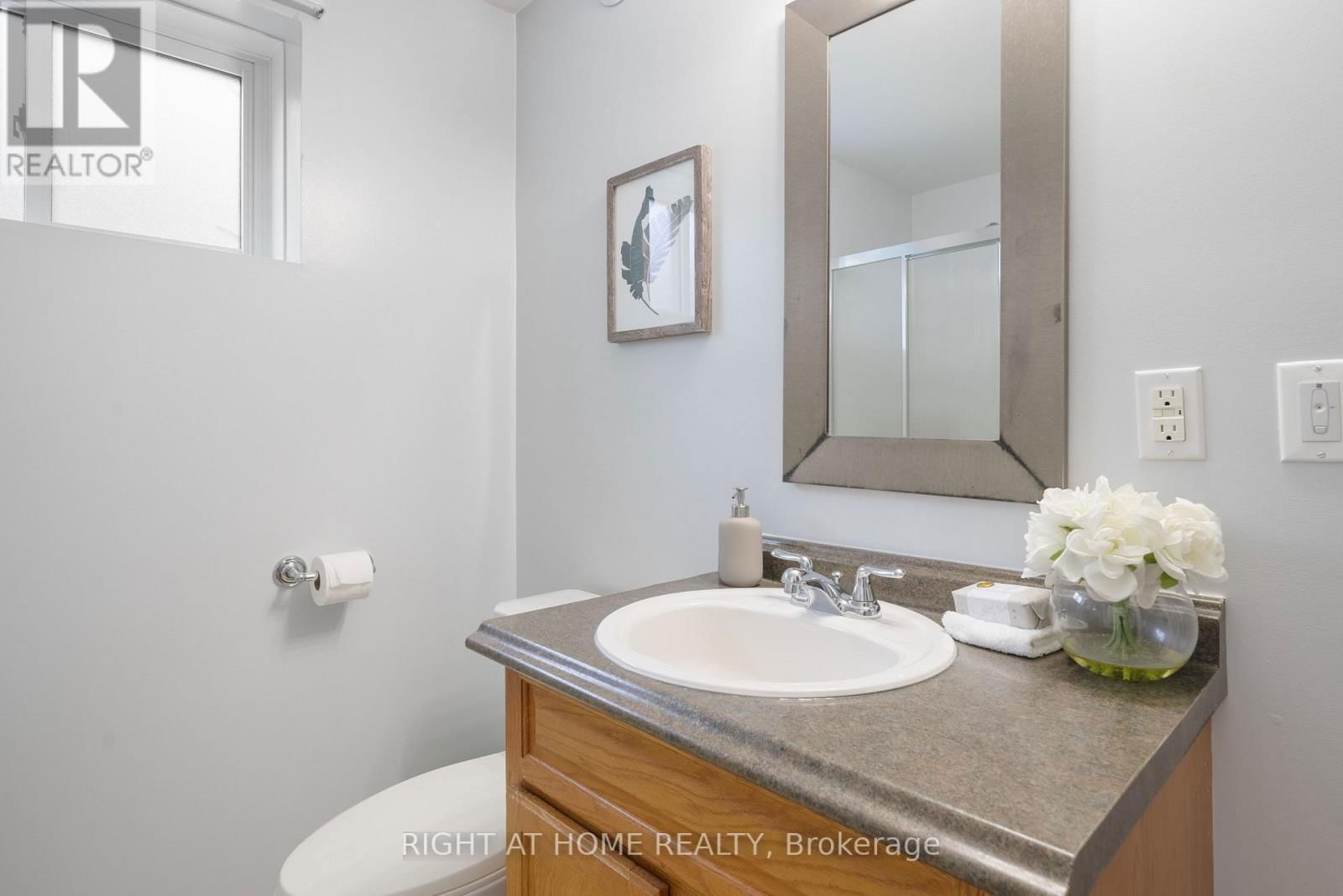 374 MARGARET STREET Image 22