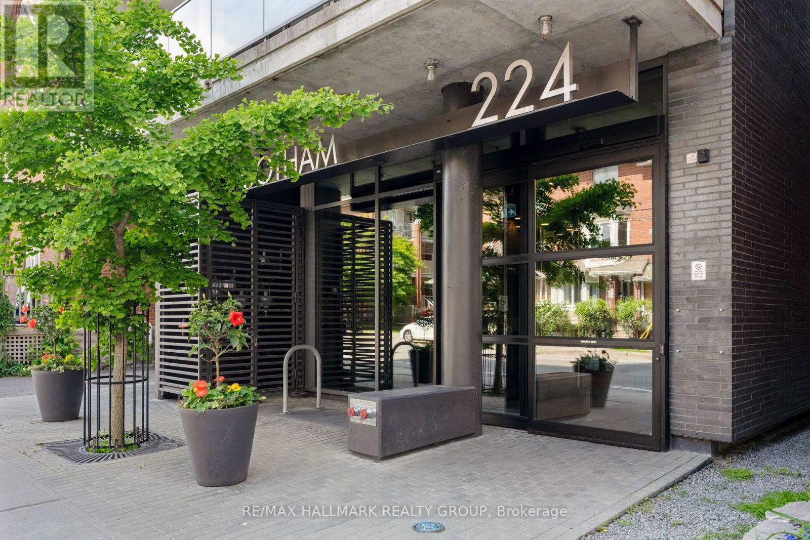 1310 - 224 LYON STREET Image 3