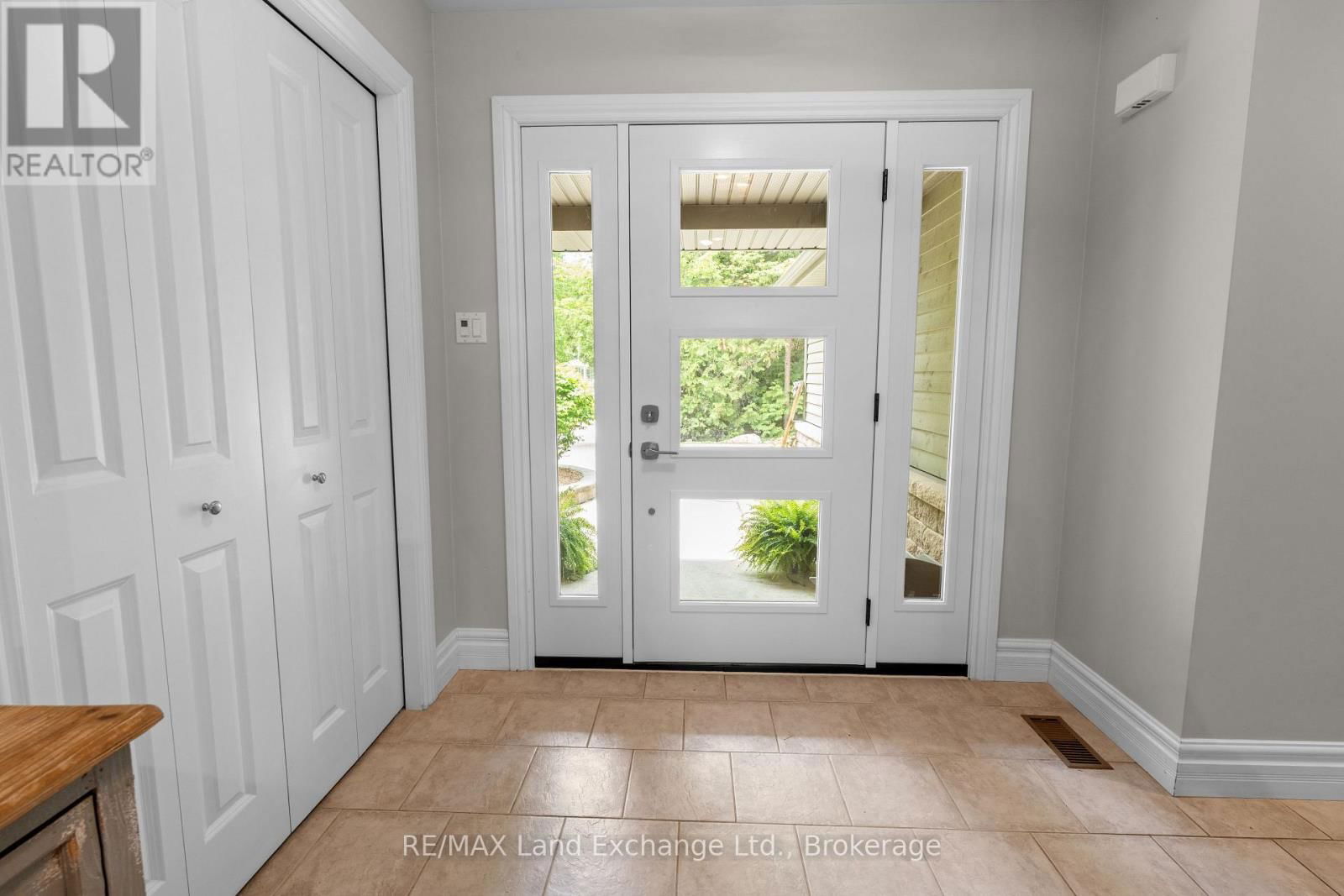 200 TRILLIUM DRIVE Image 15